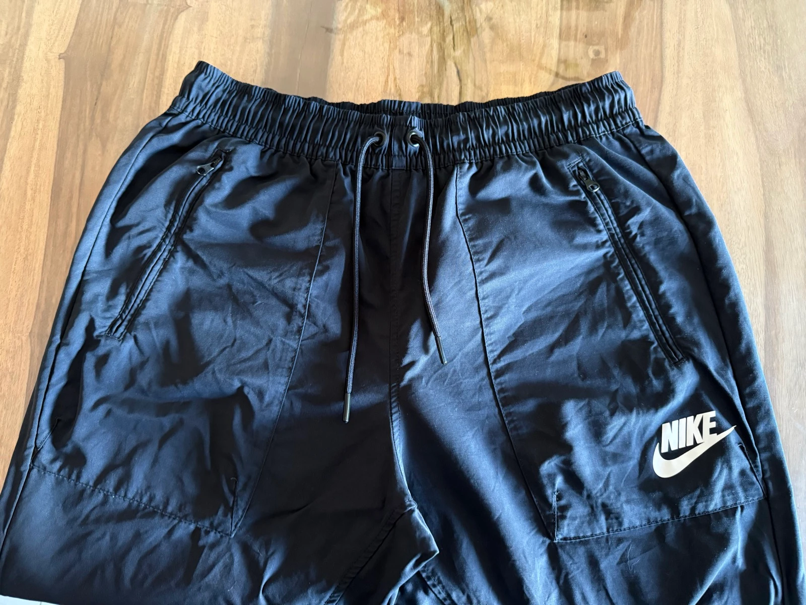 Nike – Calça de esporte feminina preta – Tamanho M – Leggings com zíper Sportswear – photo 3